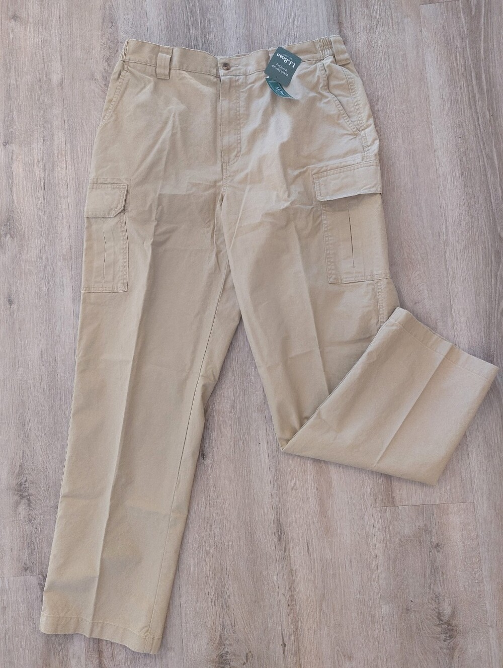 L L Bean NWT Tropic Weight Cargo Pants Size 36 W 32in